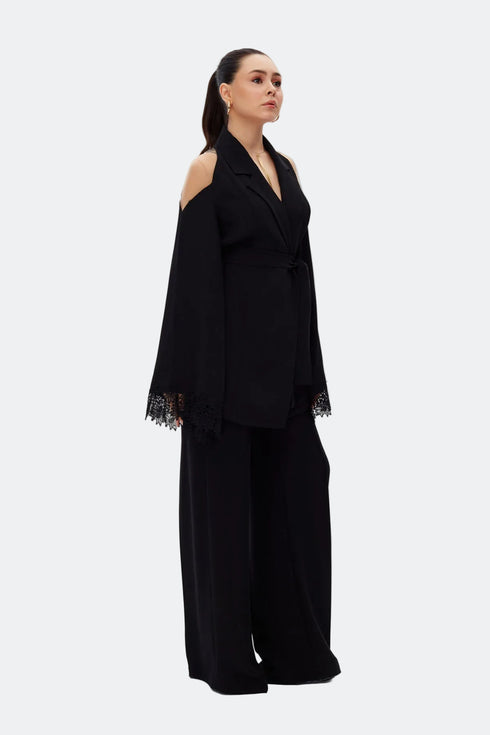 Lace Detailed Black Kimono