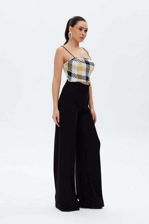 GEOMETRIC PATTERNED SPAGHETTI STRAP CROP TOP