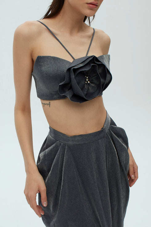 ASH FLOWER DETAILED CROP TOP