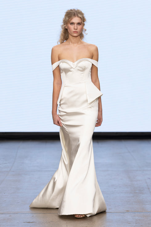 PRINCESS SLEEVE, FISH FORM DRESS