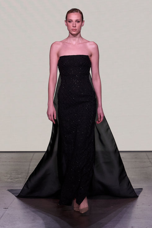 STRAPLESS DRESS WITH EMBROIDERY DETAIL