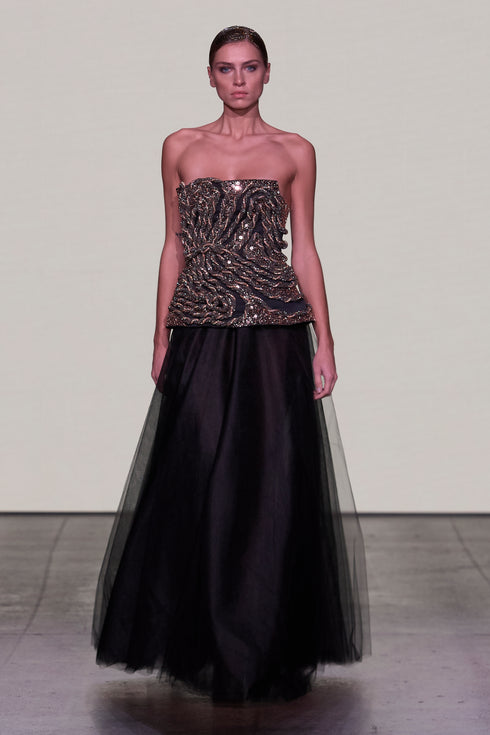 STRAPLESS BODYSUIT OVER TULLE SKIRT