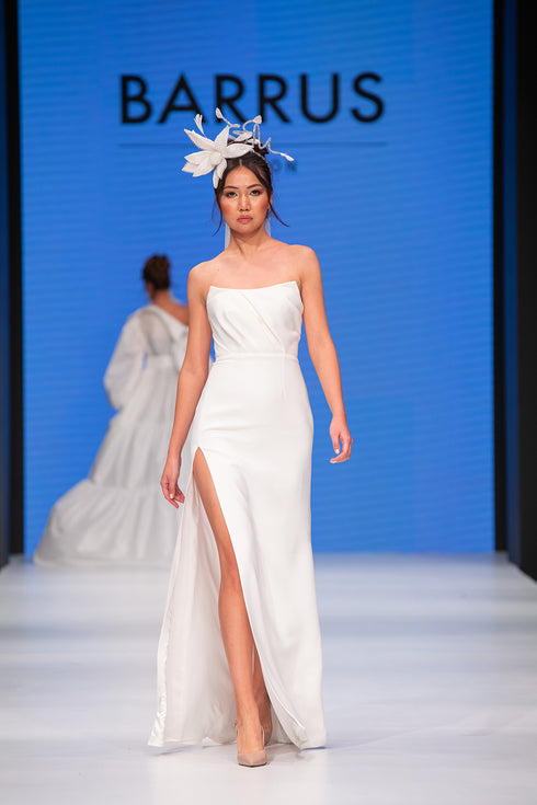 SLIT DETAILED STRAPLESS DRESS - Barrus London